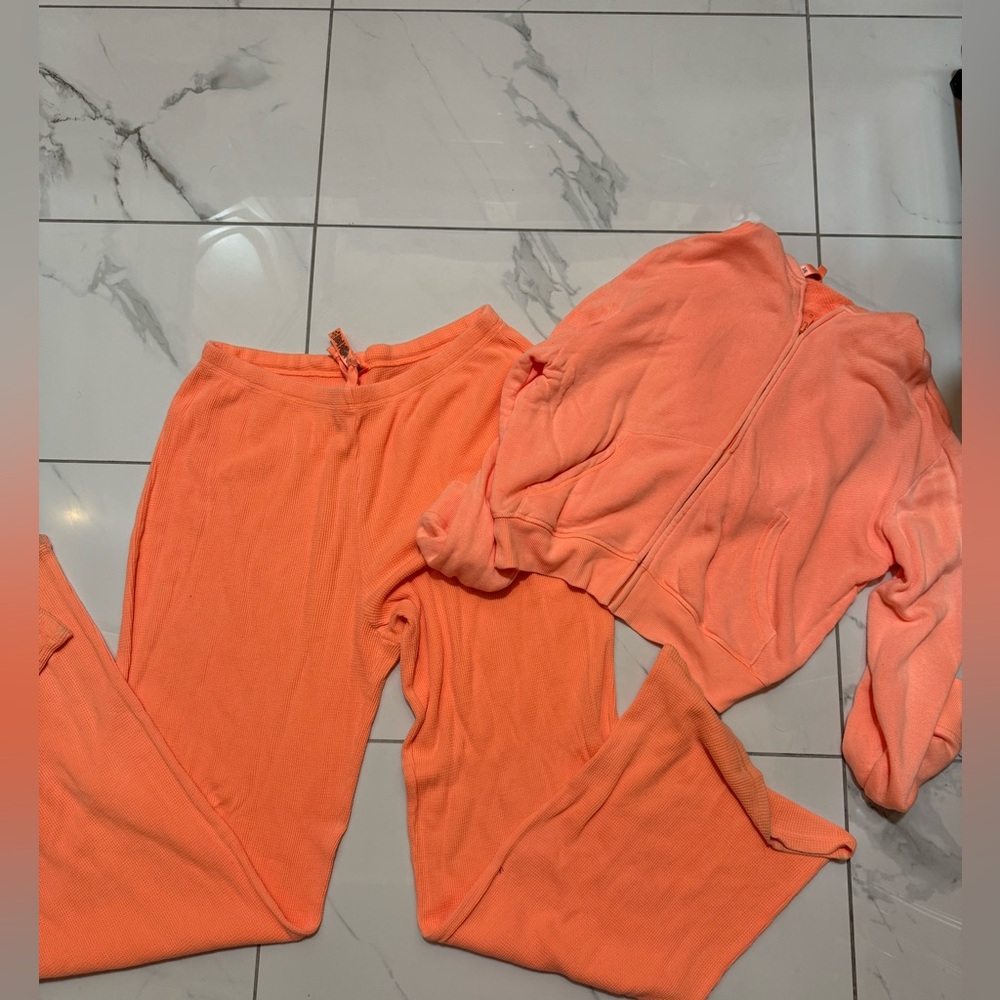 Skims set